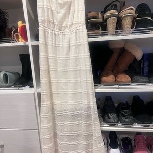 Cream color strapless dress actually never used size small